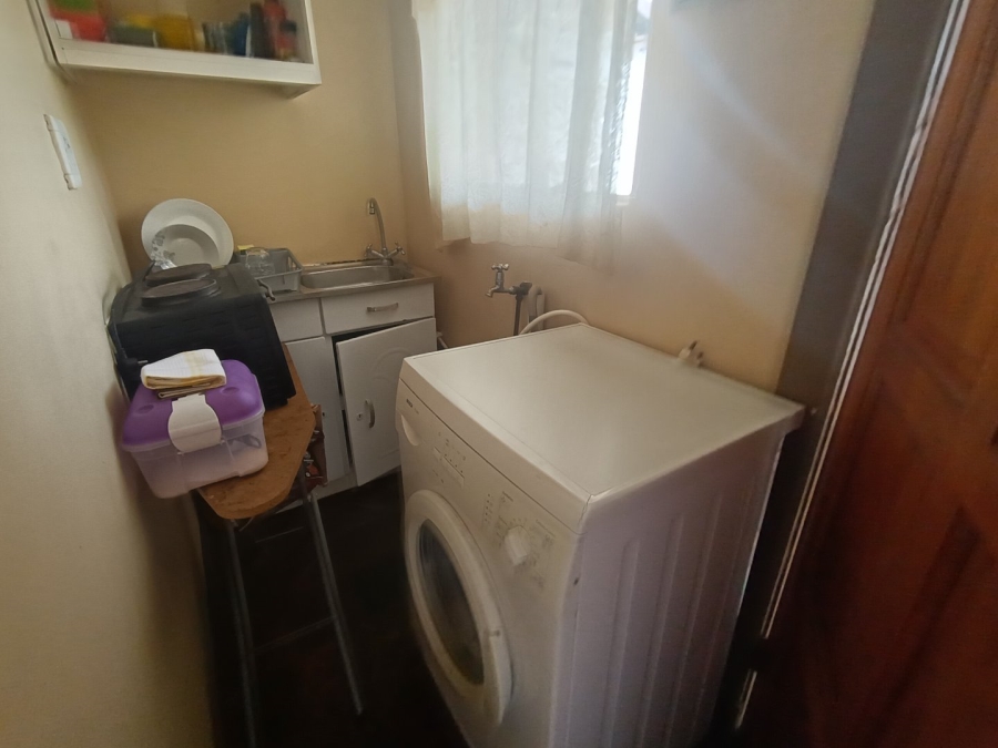 To Let 1 Bedroom Property for Rent in Die Bult North West